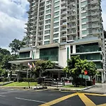 19 Suasana Bukit Ceylon 5 Minutes To Alor Street Klcc Bukit Bintang 12 Pax 3R2B