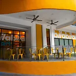 19 Suasana Bukit Ceylon 5 Minutes To Alor Street Klcc Bukit Bintang 12 Pax 3R2B