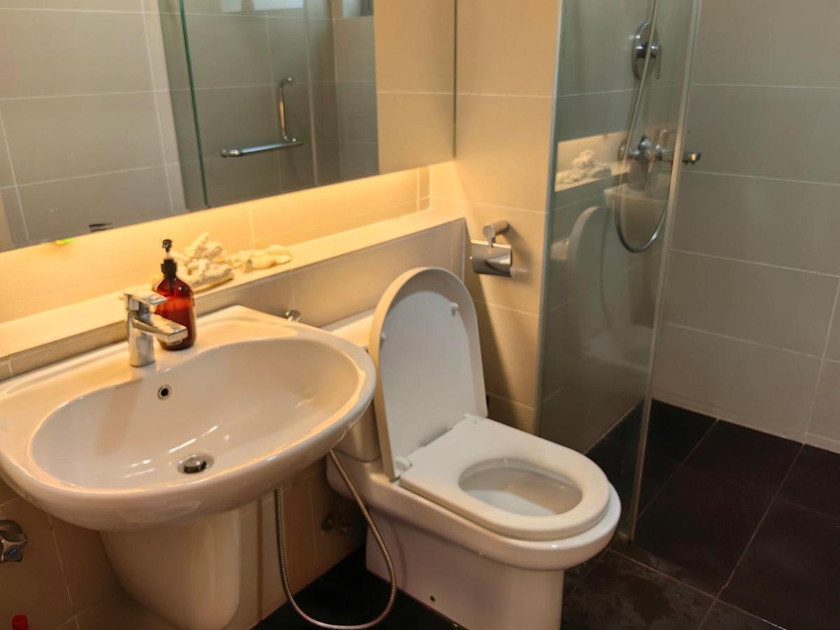 Pangsapuri 19 Suasana Bukit Ceylon 5 Minutes To Alor Street Klcc Bukit Bintang 12 Pax 3r2b