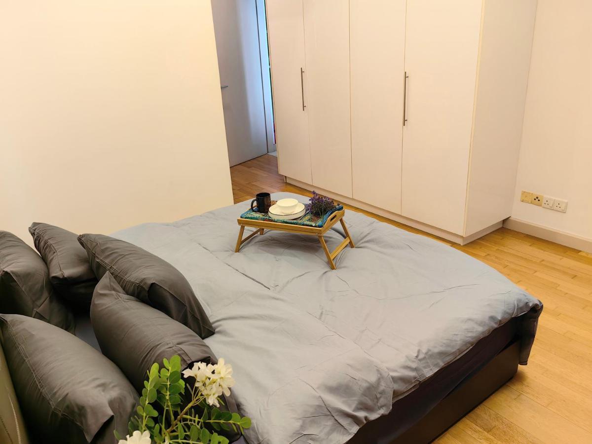 Pangsapuri 19 Suasana Bukit Ceylon 5 Minutes To Alor Street Klcc Bukit Bintang 12 Pax 3r2b